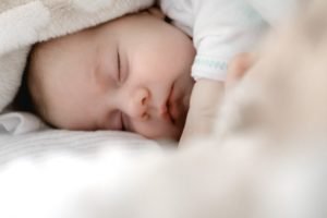 Best Lens for Newborn Photography